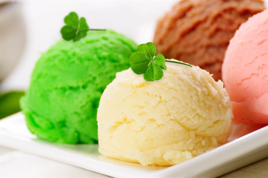 Ice cream with four-leaf clovers